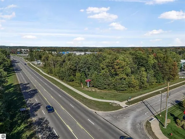 $500,000 | 0 Perry Avenue, Big Rapids, MI 49307