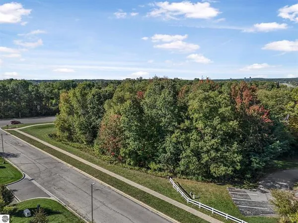 $500,000 | 0 Perry Avenue, Big Rapids, MI 49307