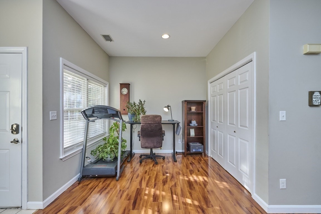 1014 Gazebo Circle, Unit 1014 Reading, MA 01867 - Photo 13 of 23