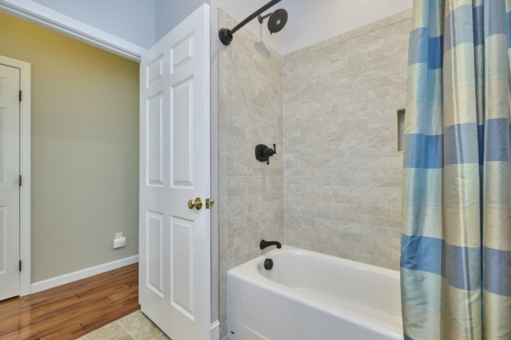 1014 Gazebo Circle, Unit 1014 Reading, MA 01867 - Photo 20 of 23