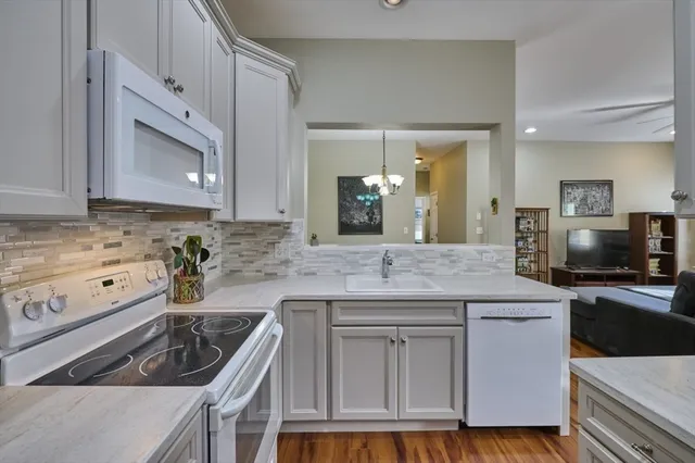 $585,000 | 1014 Gazebo Circle, Unit 1014, Reading, MA 01867