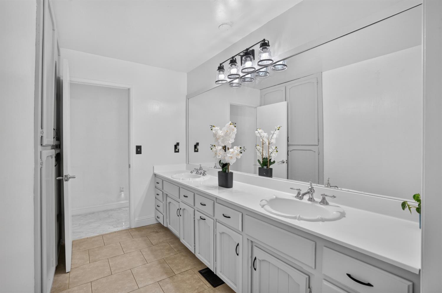 12301 East Jahant Road Acampo, CA 95220 - Photo 21 of 45 Gallery Image 21
