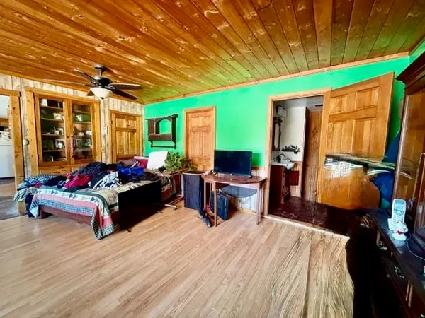 $448,000 | 1376 Presidential Highway, Jefferson, NH 03583