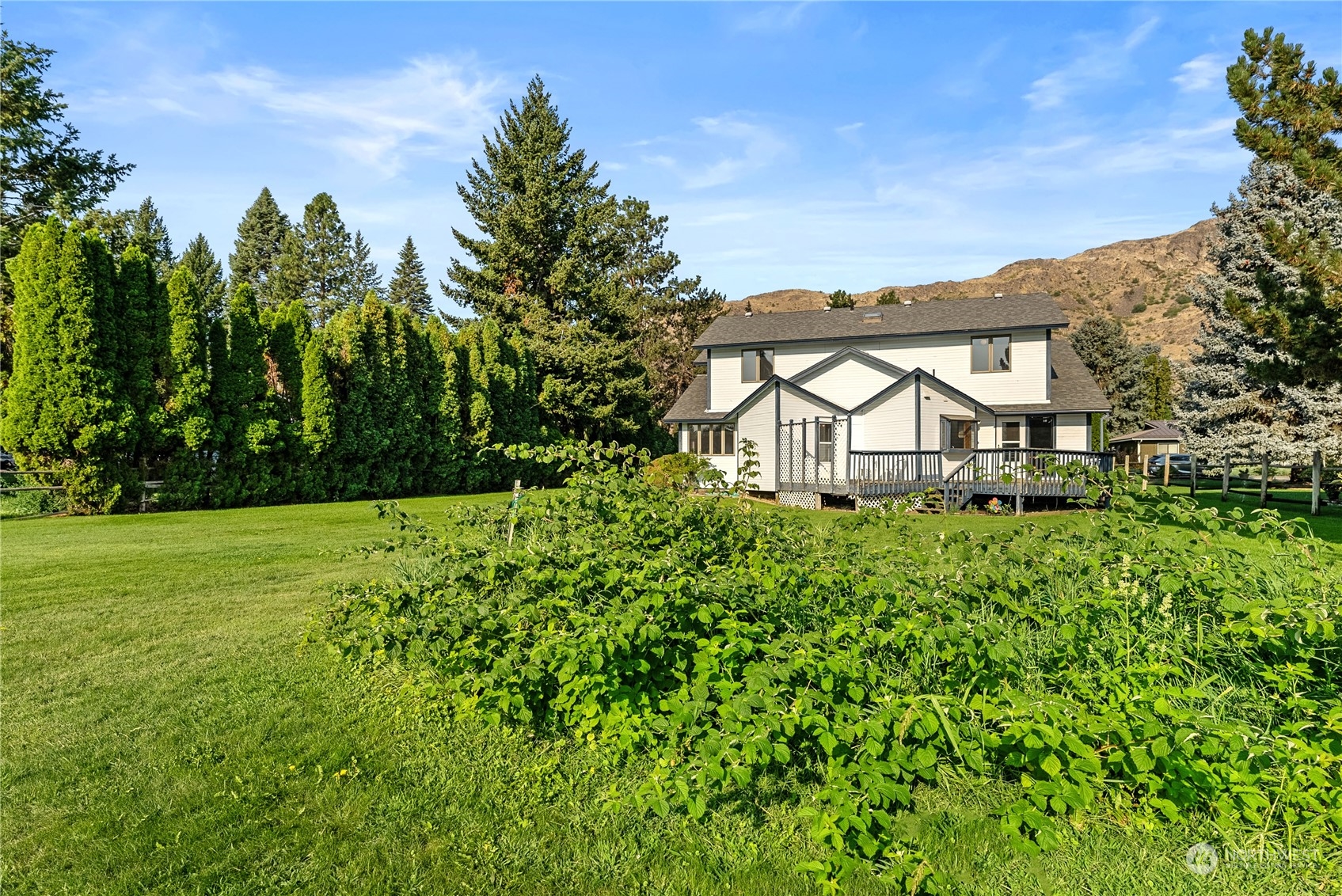 10 Pogue Road Okanogan, WA 98840 - Photo 5 of 40 a house view with a garden space