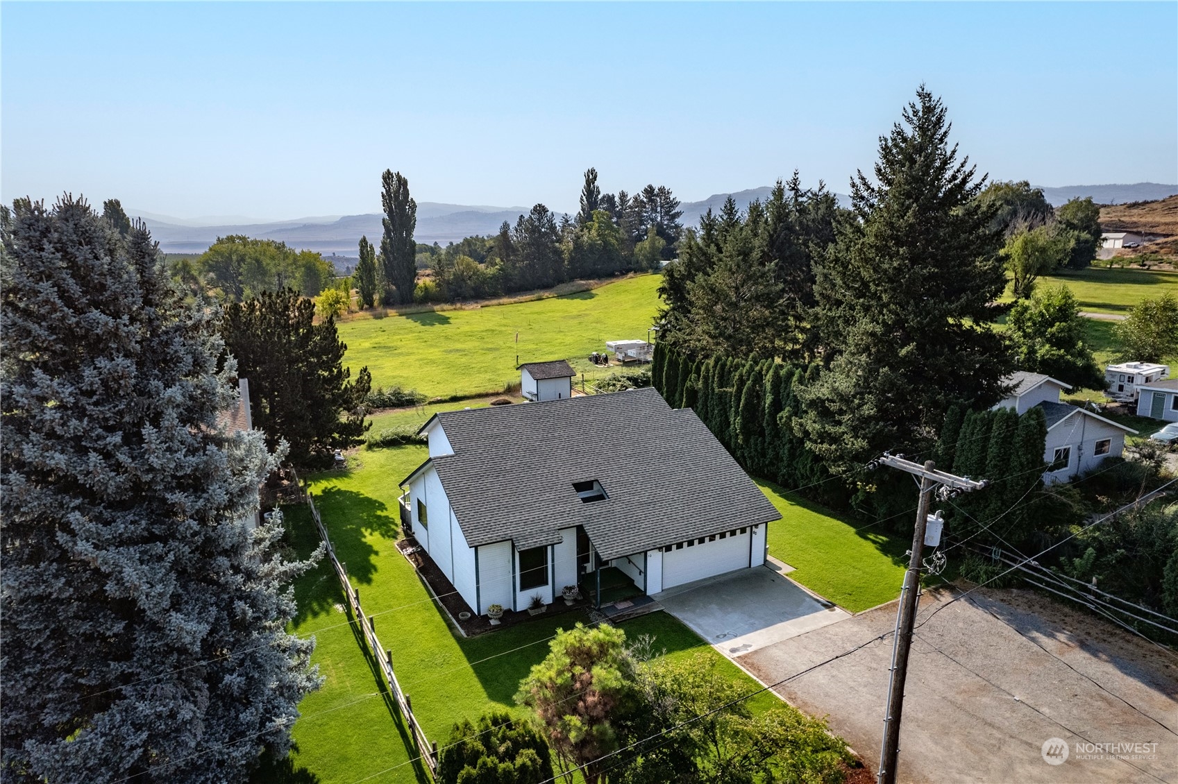 10 Pogue Road Okanogan, WA 98840 - Photo 7 of 40 a view of a swimming pool with a patio