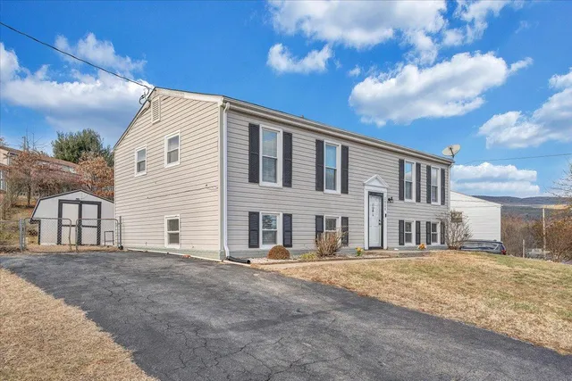 $329,950 | 2868 Silver Leaf Drive, Salem, VA 24153