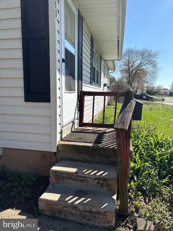 $285,000 | 55 St John Drive, Wilmington, DE 19808