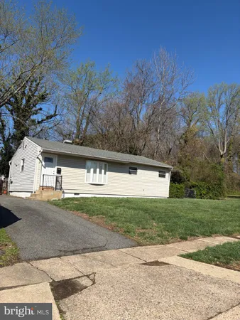 $285,000 | 55 St John Drive, Wilmington, DE 19808