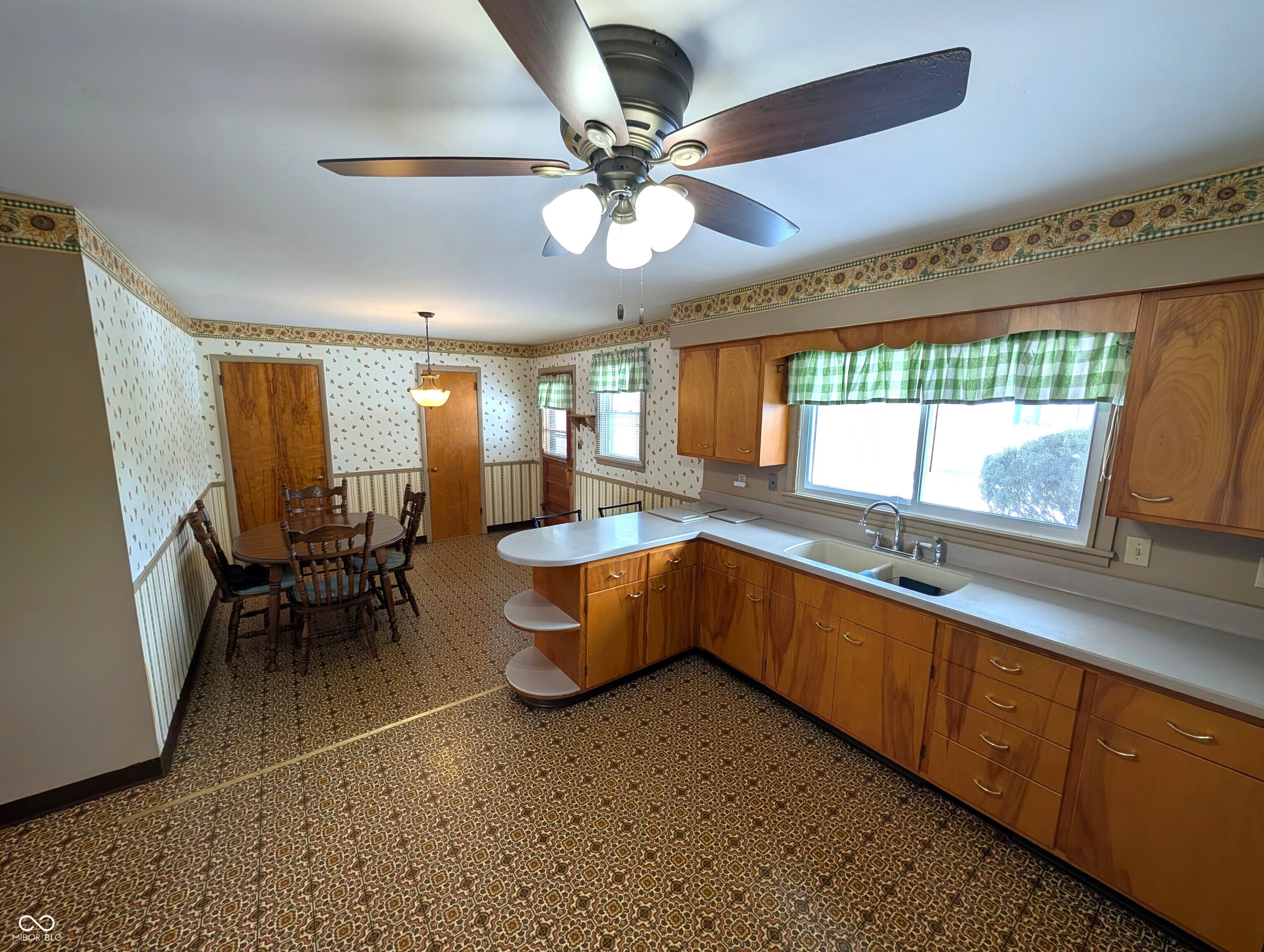 1604 27th Street Columbus, IN 47201 - Photo 13 of 53