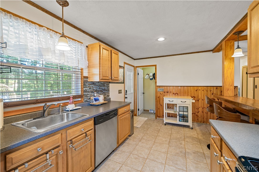 331 North Glen Road Rome, NY 13440 - Photo 9 of 30