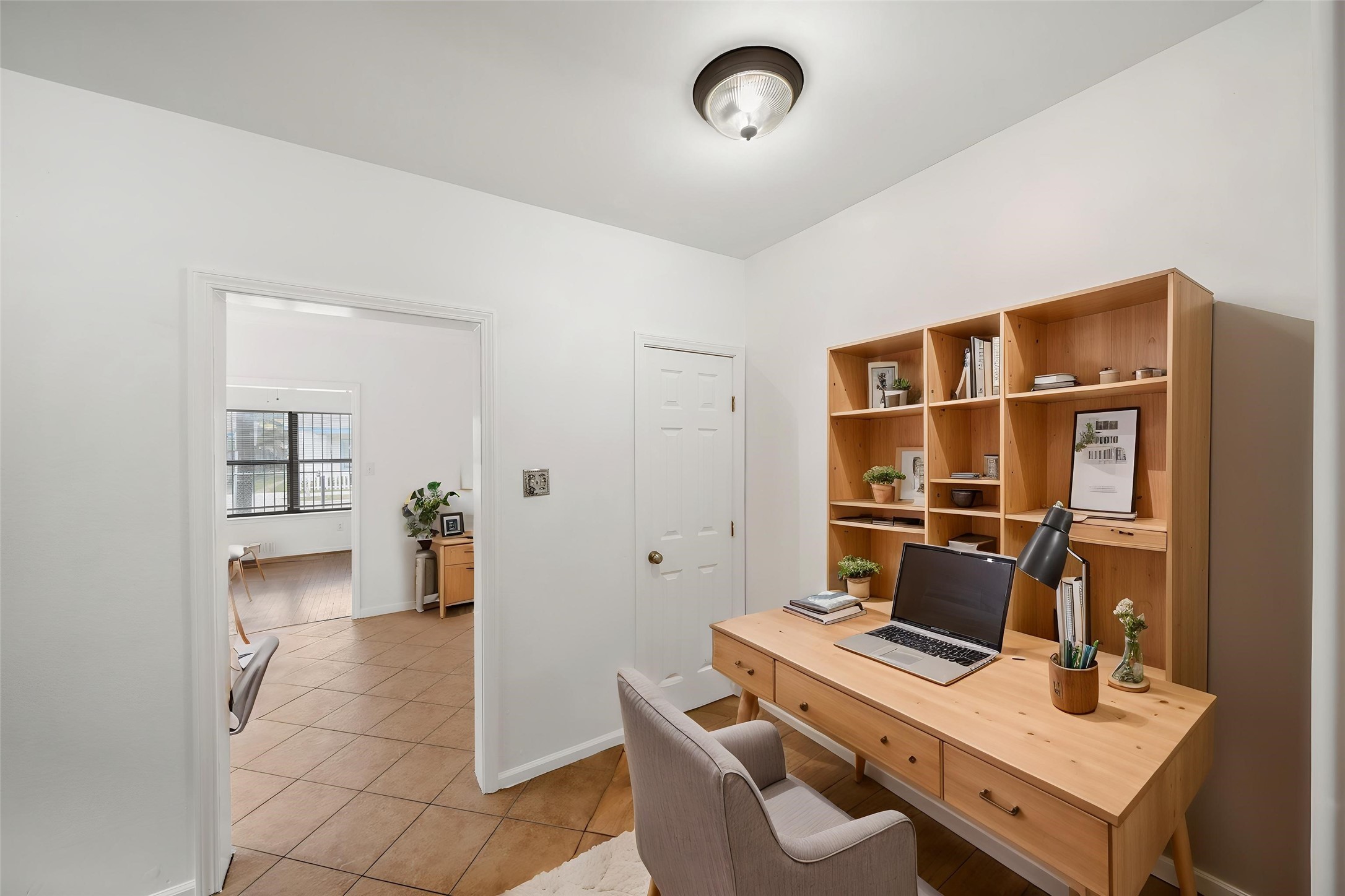 406 Quitman Street, Unit 2 Houston, TX 77009 - Photo 12 of 22 a view of workspace with wooden floor