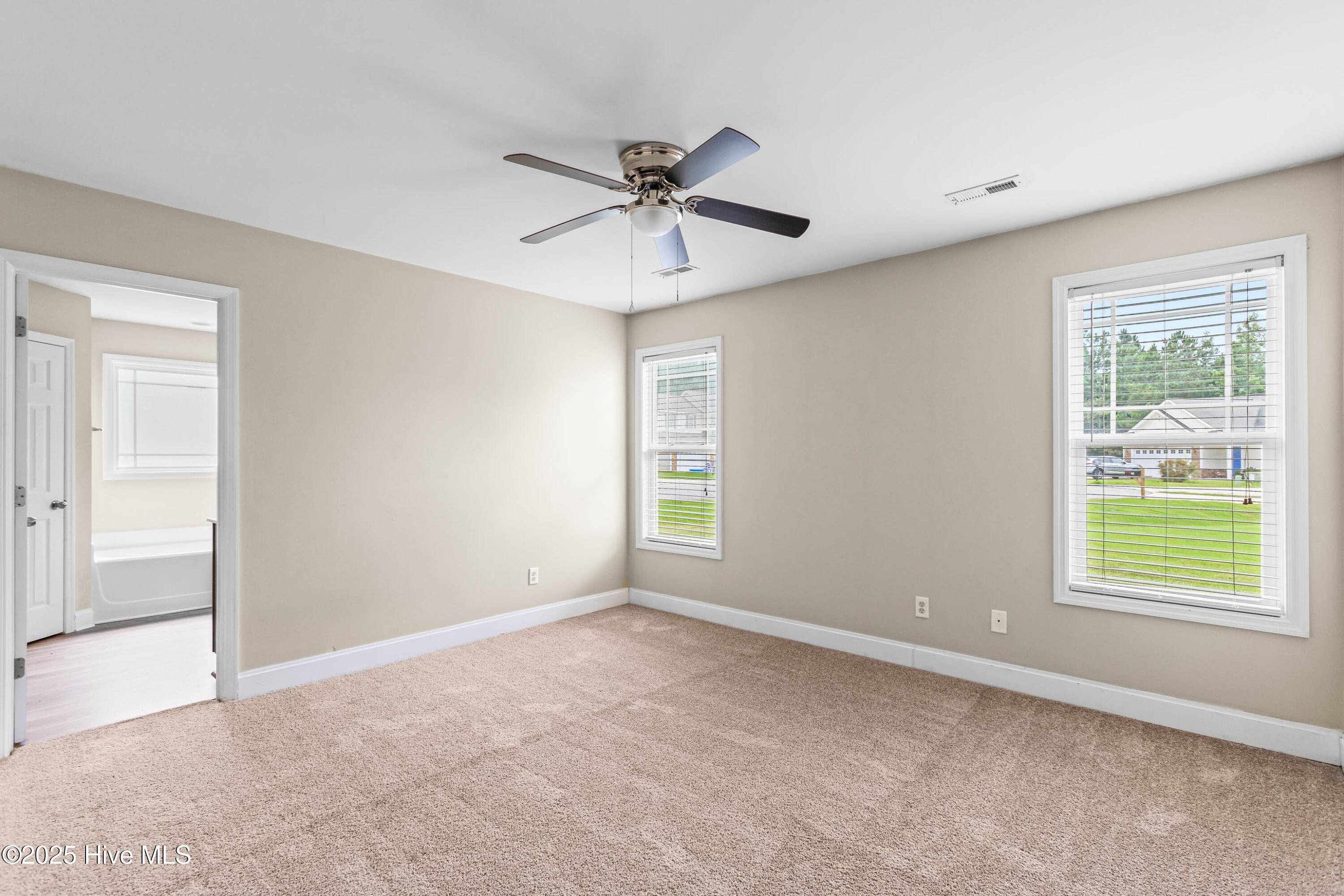 320 Hawks Bluff Drive New Bern, NC 28560 - Photo 14 of 30 14 (17)