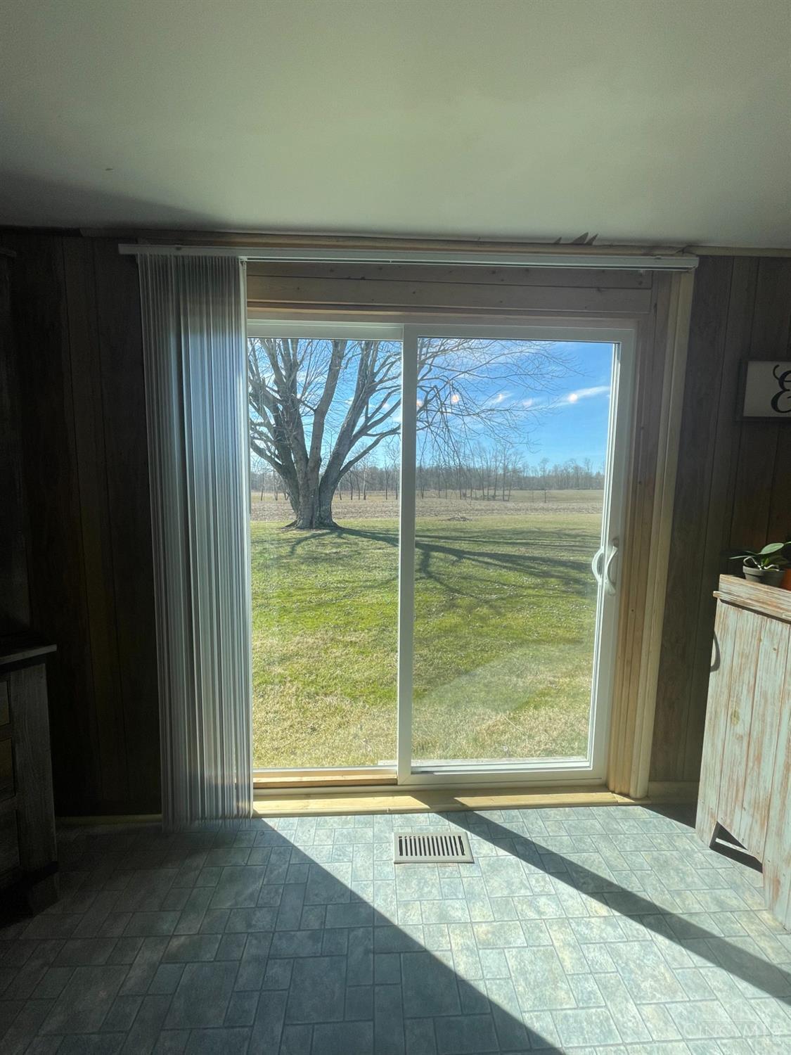 9859 Francis Road Winchester, OH 45697 - Photo 10 of 35 Gallery Image 10