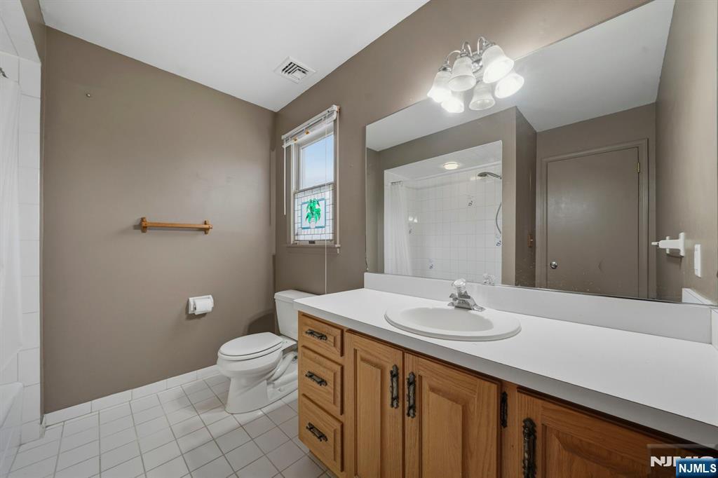433 Tappan Road Northvale, NJ 07647 - Photo 16 of 39