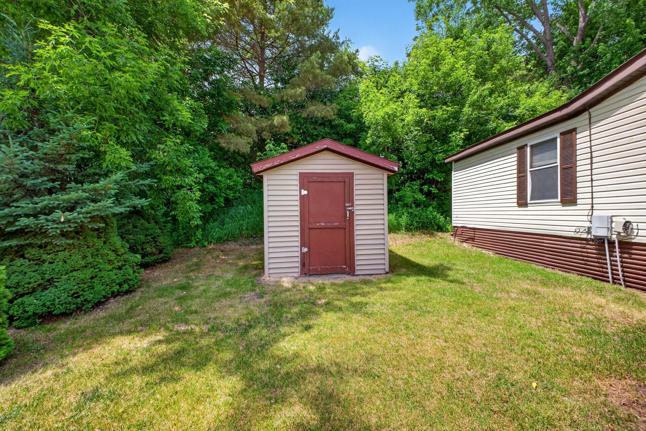 580 36th Street Southwest Rochester, MN 55902 - Photo 7 of 29