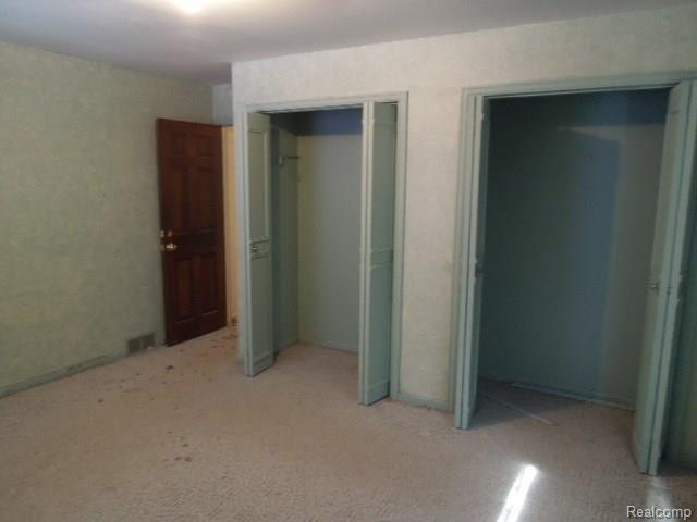 1255 Indian Road Lapeer, MI 48446 - Photo 6 of 12 bed 3 view 2.jpg