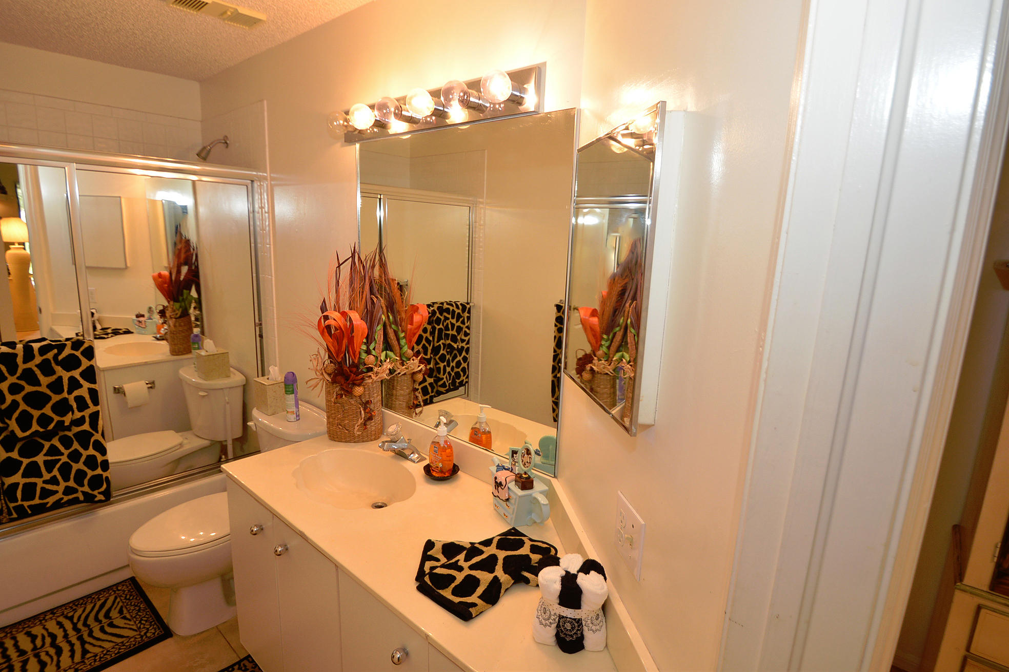 8742 Vía Reale, Unit 1 Boca Raton, FL 33496 - Photo 23 of 27 DSC_0132
