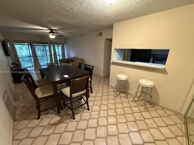 $178,000 | 5915 Washington Street, Unit 116, Hollywood, FL 33023