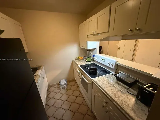 $178,000 | 5915 Washington Street, Unit 116, Hollywood, FL 33023