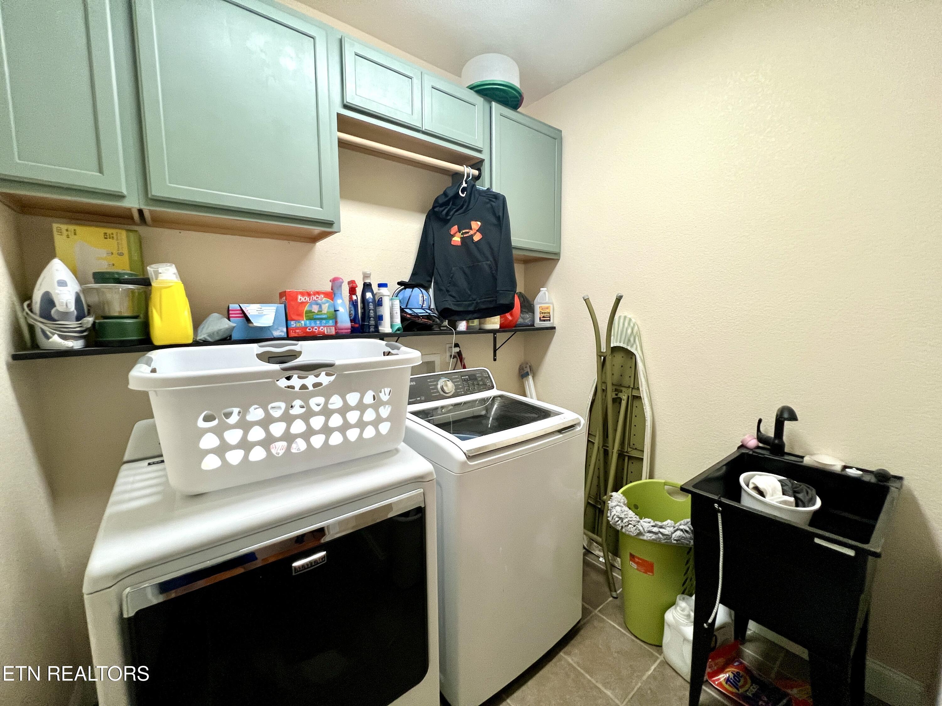 1329 Robert Ridge Road Sevierville, TN 37862 - Photo 28 of 59 20250617_221644253_iOS