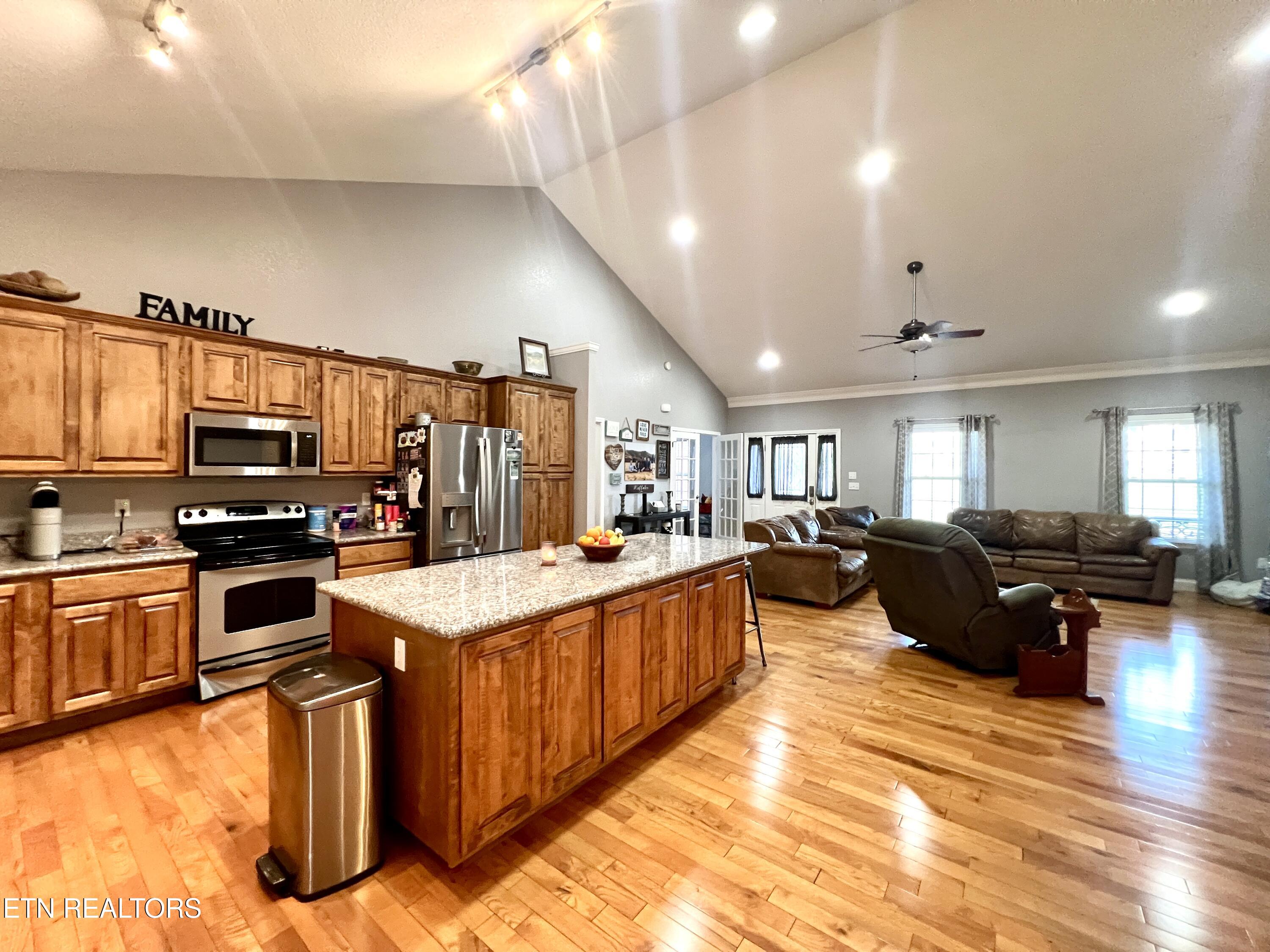 1329 Robert Ridge Road Sevierville, TN 37862 - Photo 3 of 59 20250617_222456446_iOS