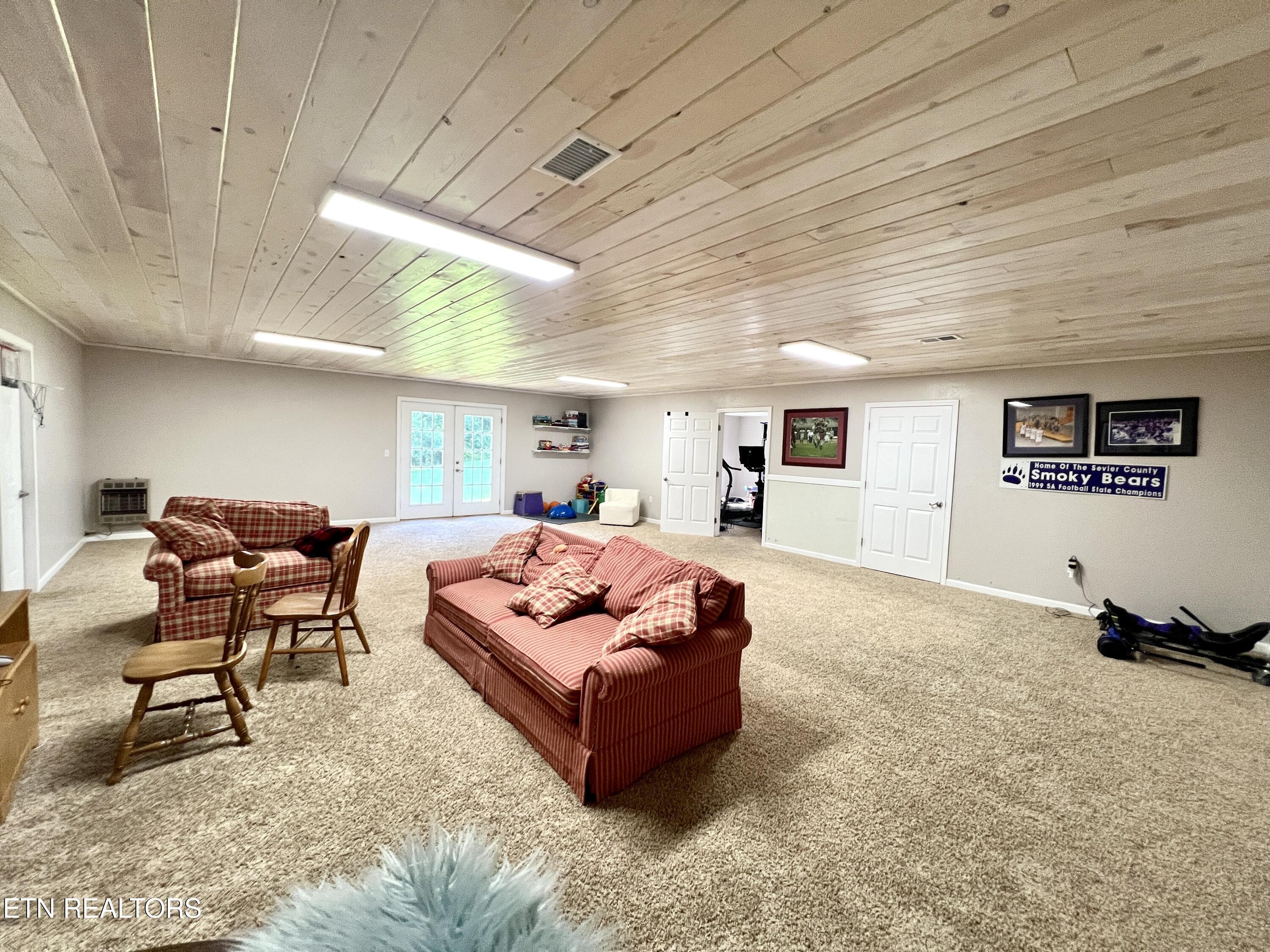 1329 Robert Ridge Road Sevierville, TN 37862 - Photo 38 of 59 20250617_220850638_iOS