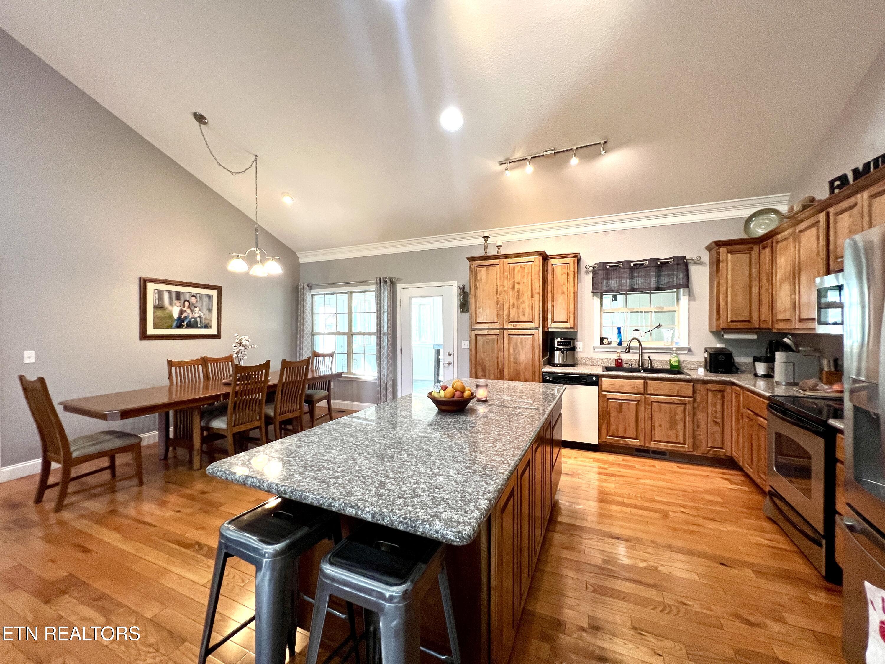1329 Robert Ridge Road Sevierville, TN 37862 - Photo 4 of 59 20250617_222430817_iOS