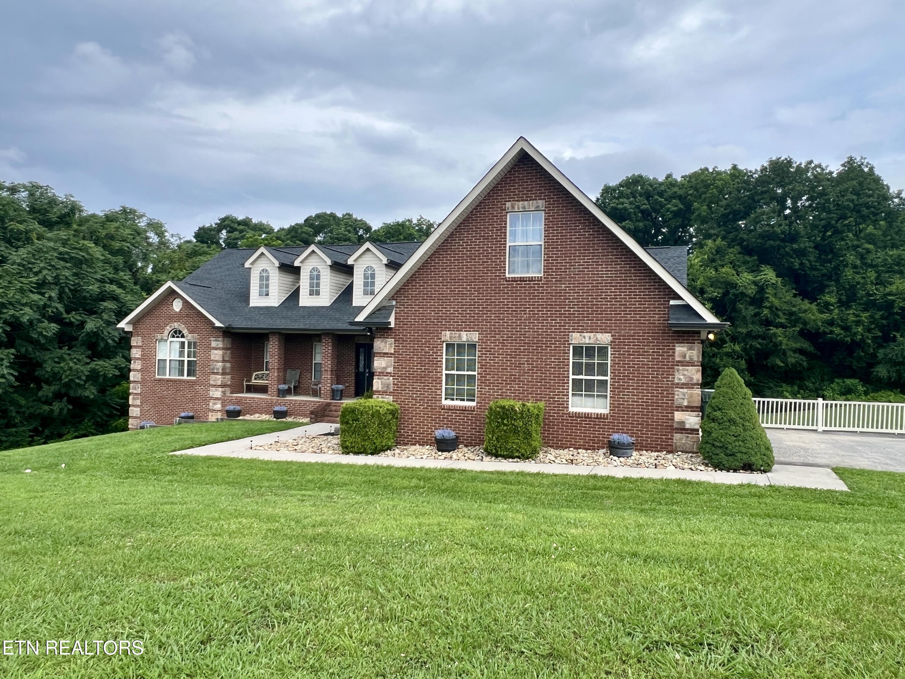 1329 Robert Ridge Road Sevierville, TN 37862 - Photo 48 of 59 20250616_135036128_iOS