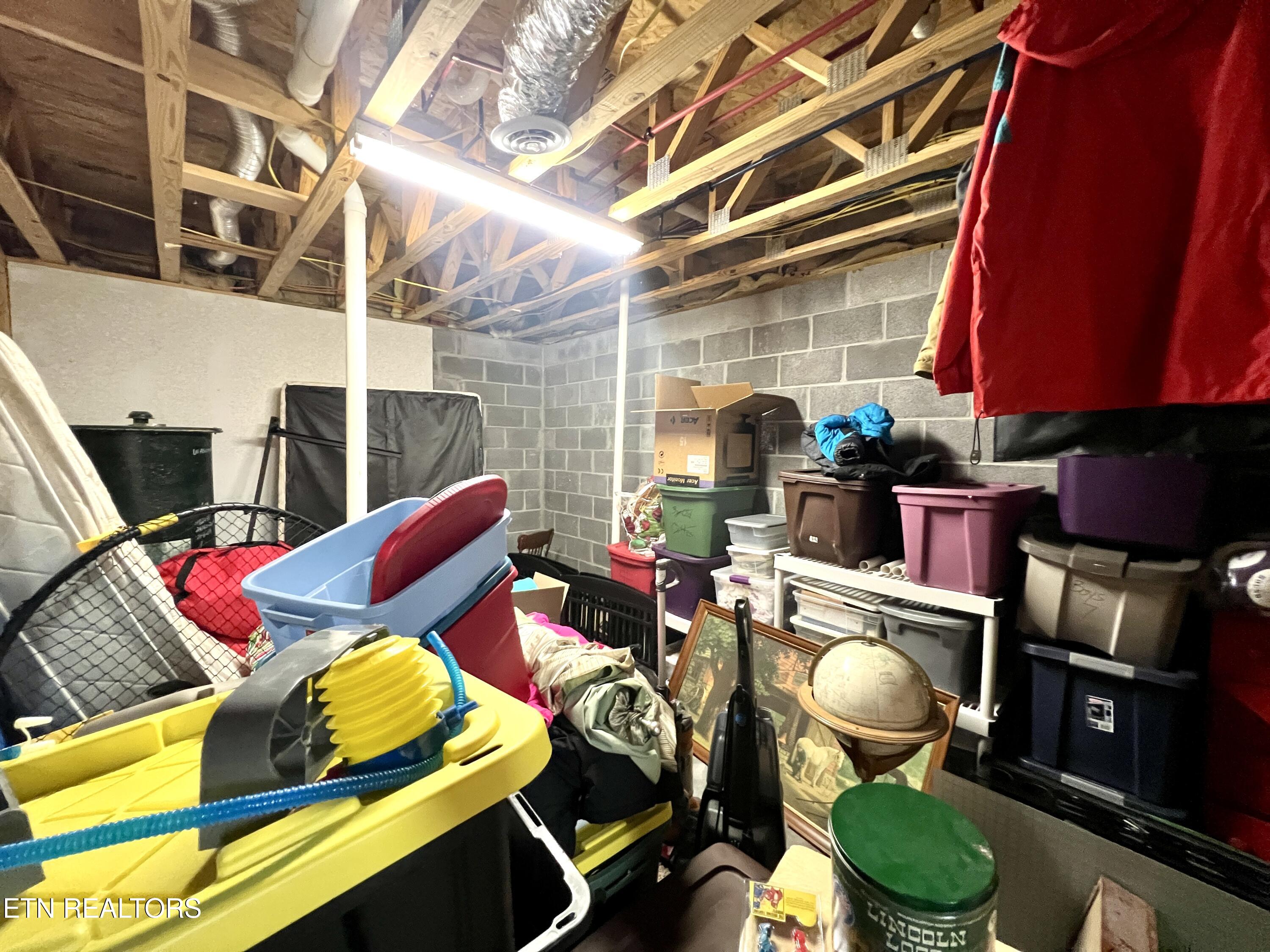 1329 Robert Ridge Road Sevierville, TN 37862 - Photo 54 of 59 20250617_220811435_iOS