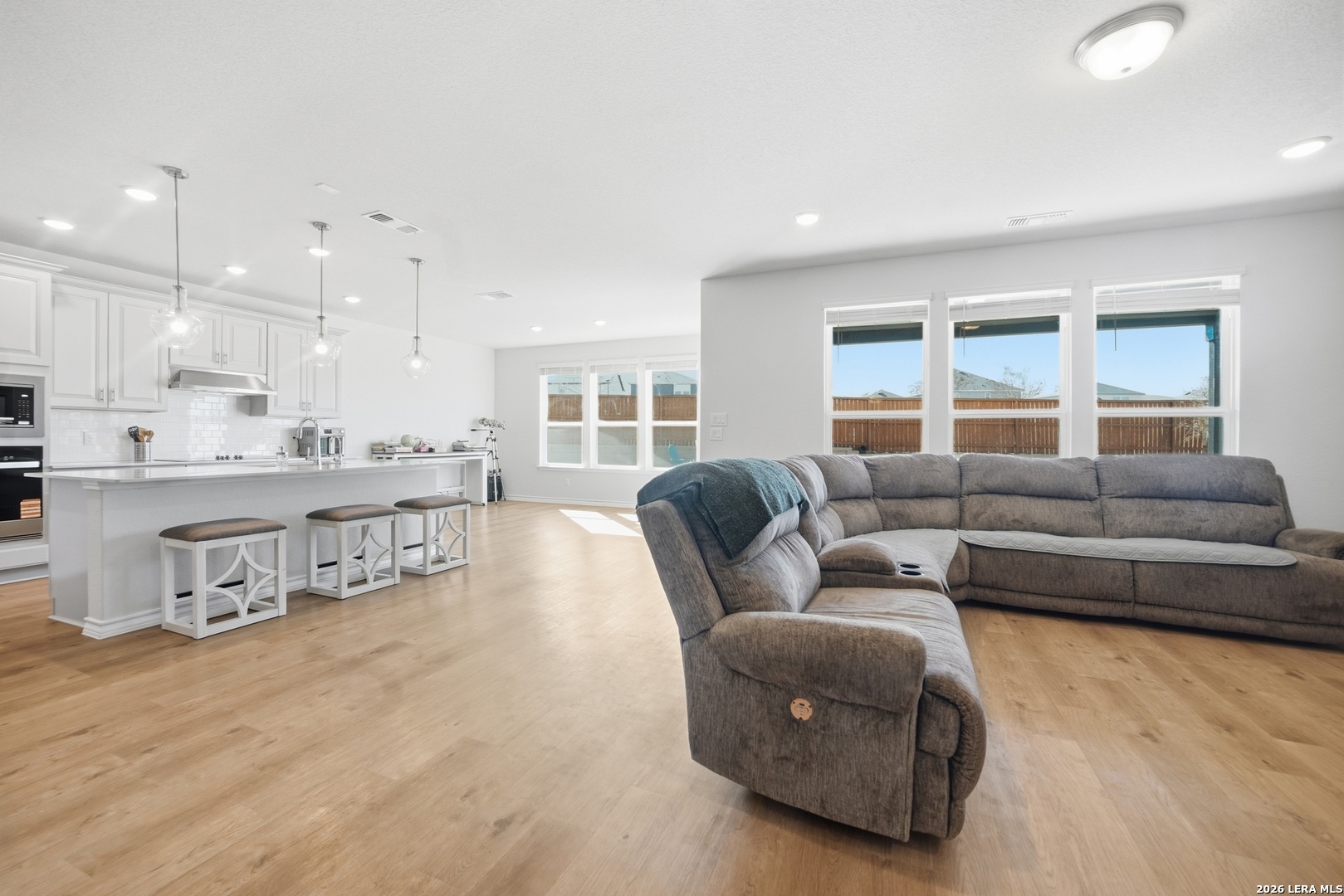 4803 Conch Shell San Antonio, TX 78245 - Photo 11 of 24