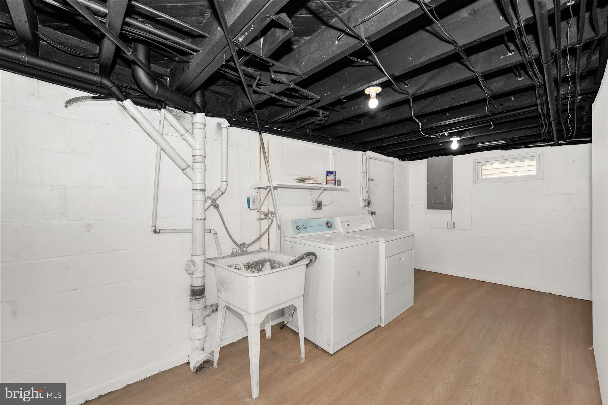 1925 Queensway Baltimore, MD 21222 - Photo 32 of 53 Laundry Room
