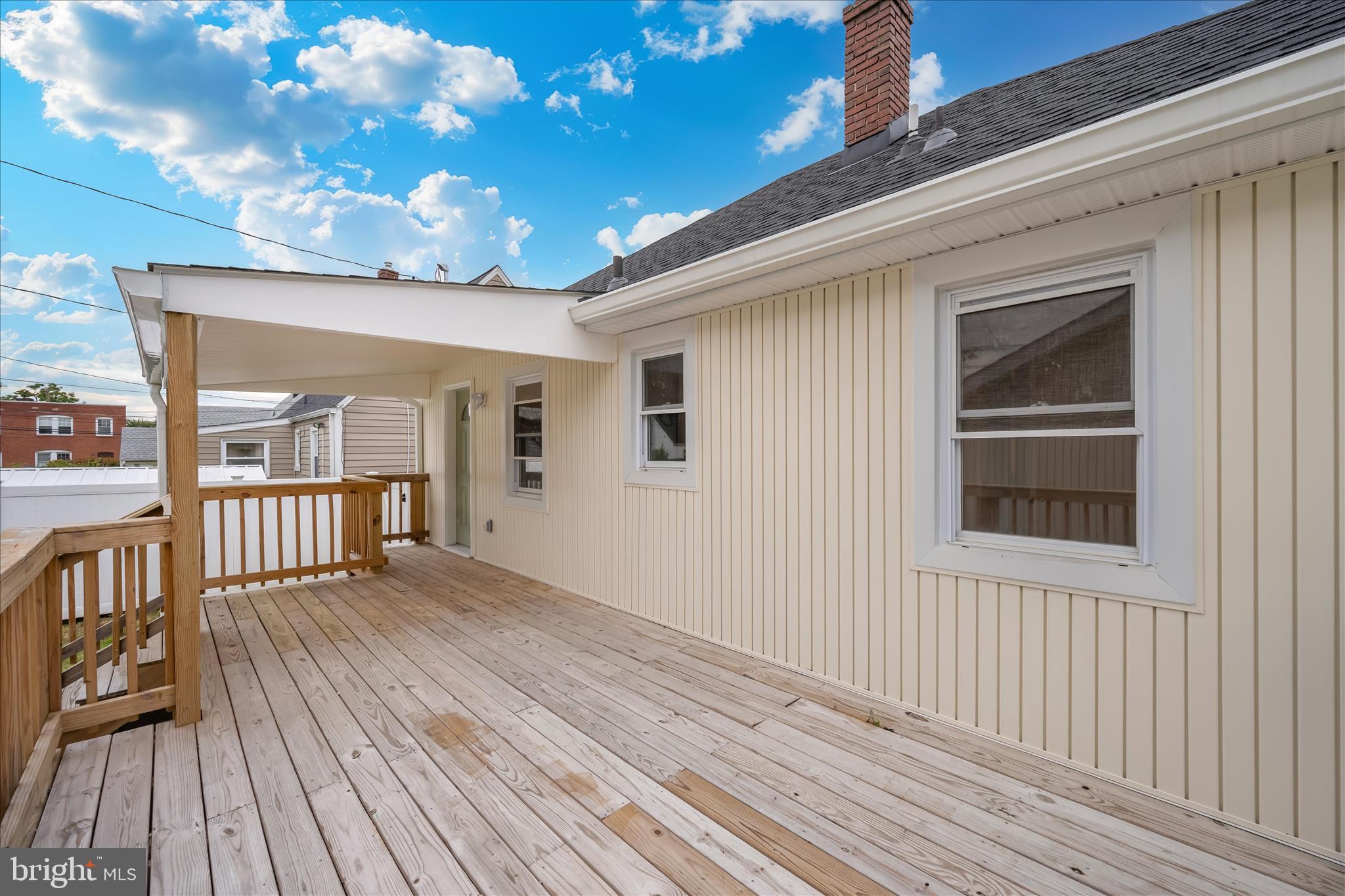 1925 Queensway Baltimore, MD 21222 - Photo 41 of 53 Deck