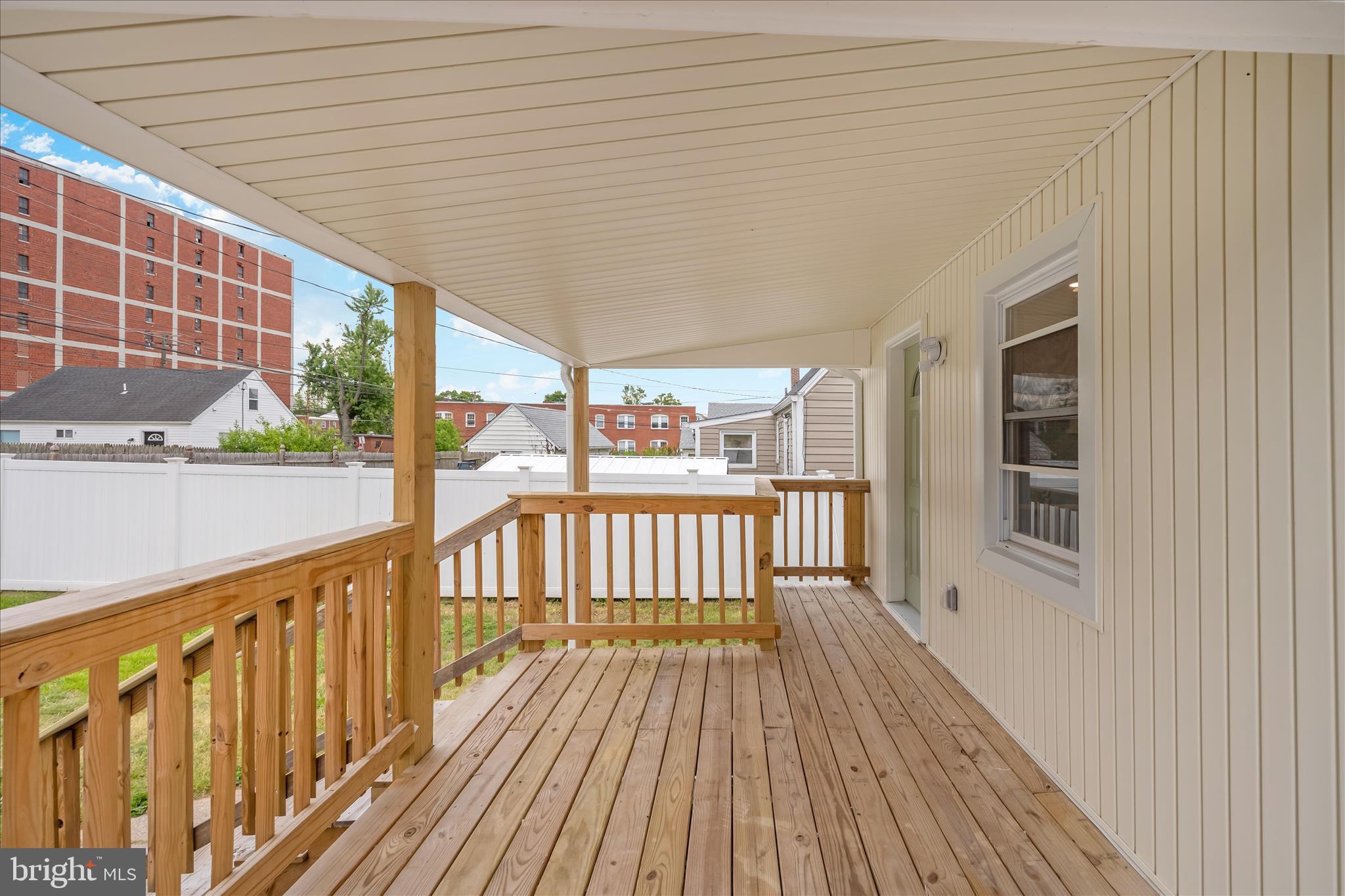 1925 Queensway Baltimore, MD 21222 - Photo 42 of 53 Deck