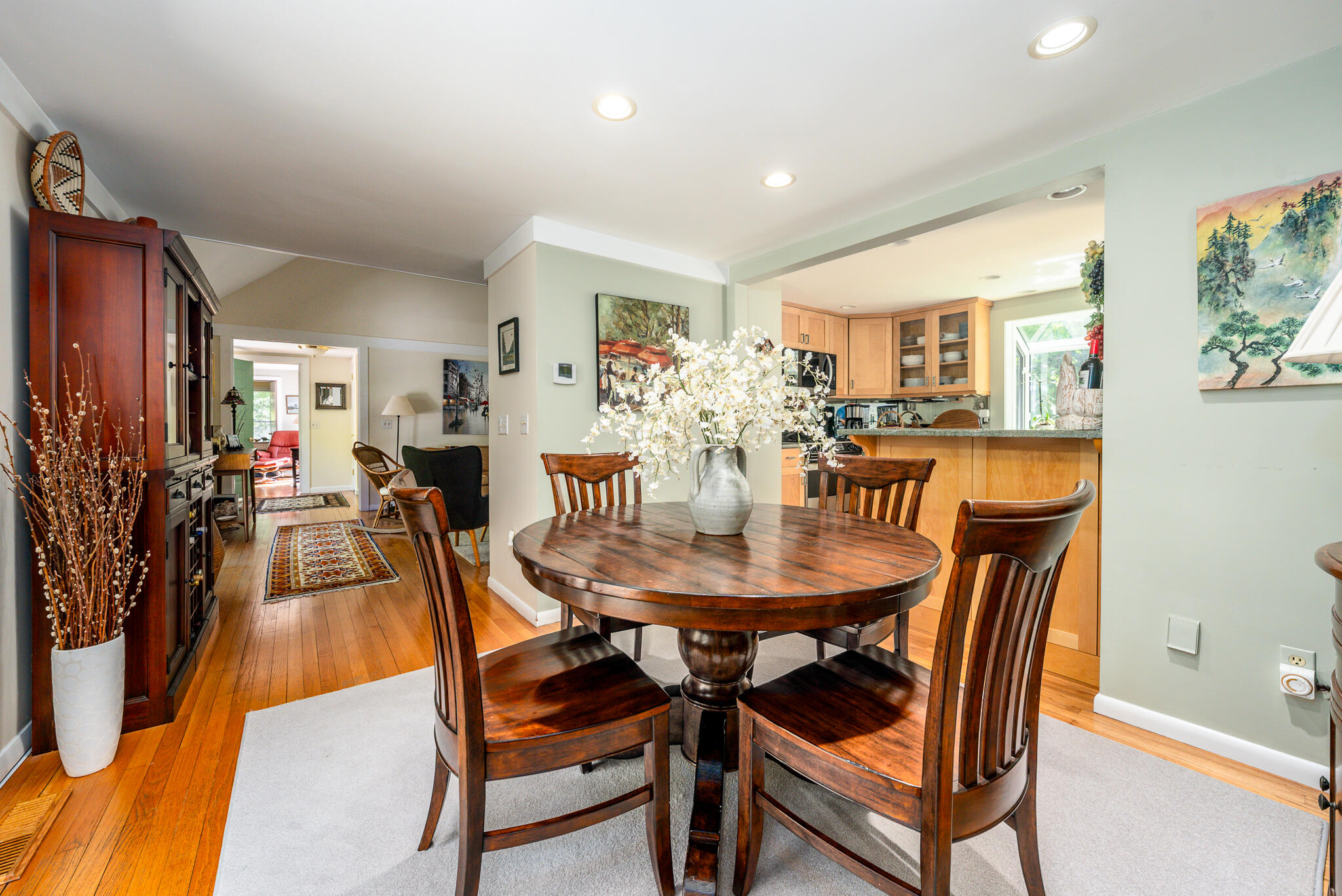 96 Greensward Road Mashpee, MA 02649 - Photo 13 of 49 dine2 (2)