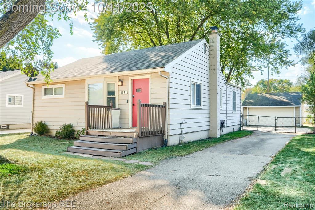 5241 Drayton Road Clarkston, MI 48346 - Photo 2 of 39 Gallery Image 2