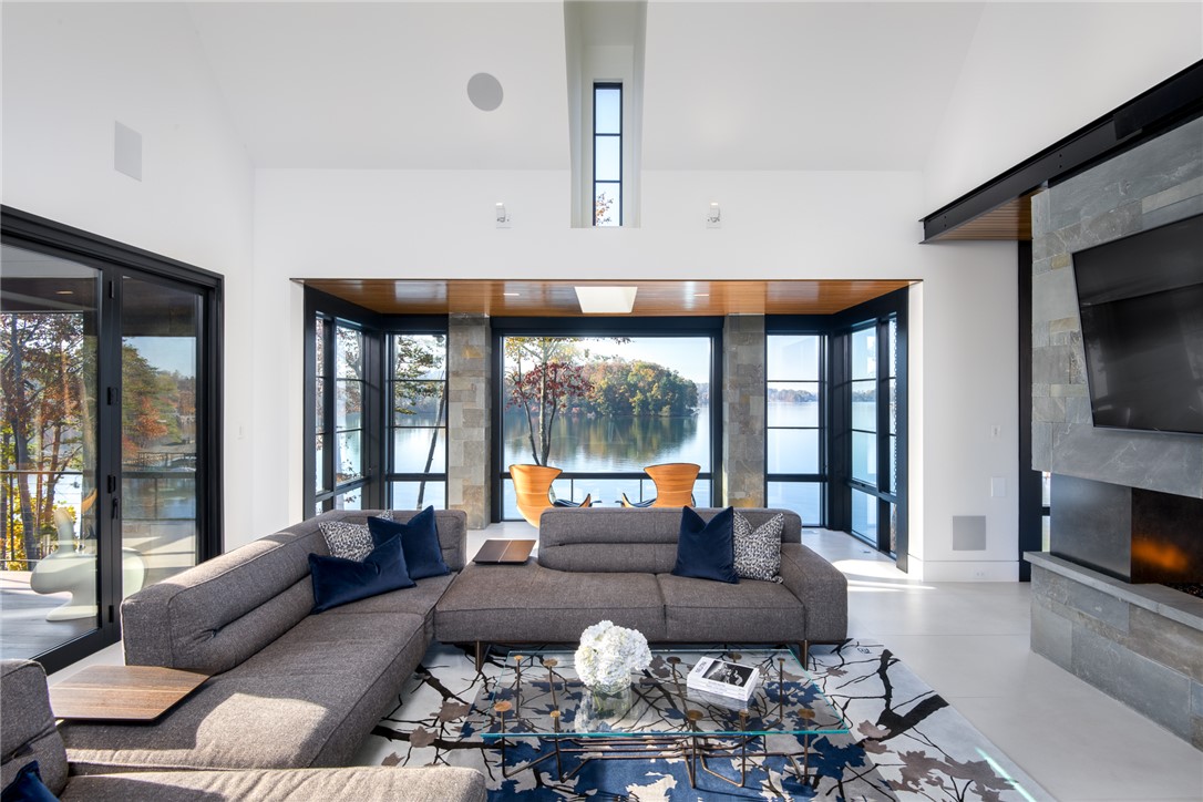 425 Peninsula Ridge Sunset, SC 29685 - Photo 18 of 26