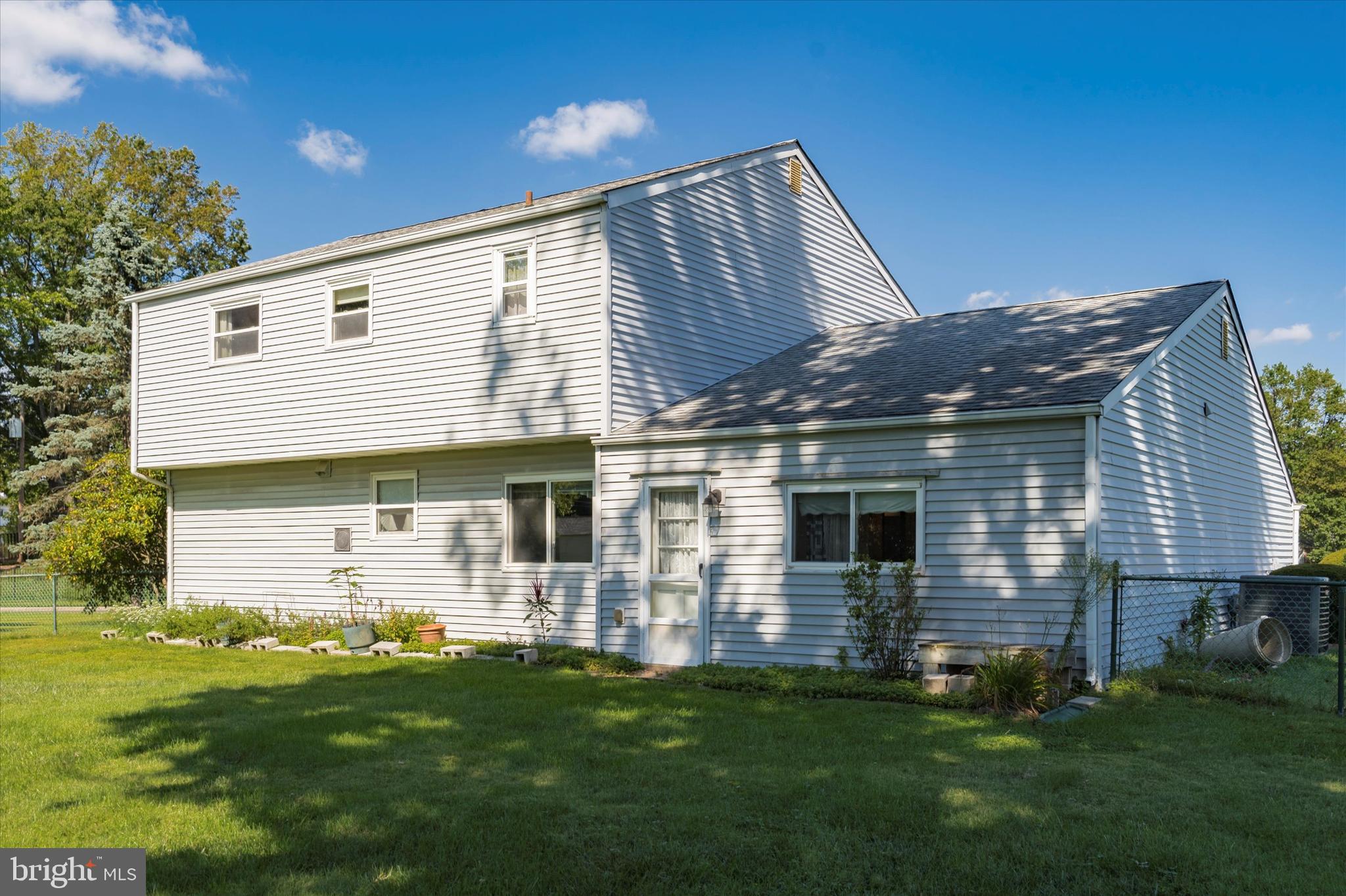 320 Magnolia Road Warminster, PA 18974 - Photo 44 of 47 Gallery Image 44