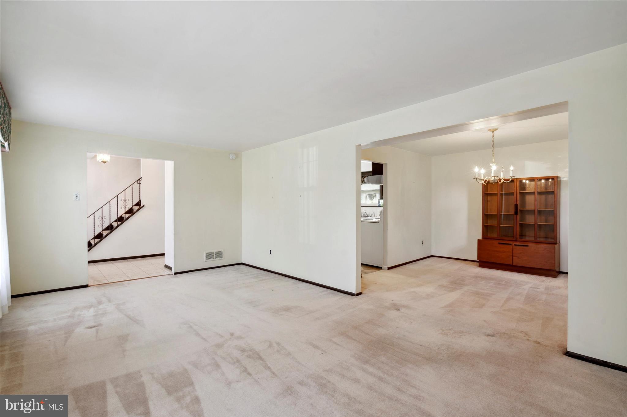 320 Magnolia Road Warminster, PA 18974 - Photo 6 of 47 Gallery Image 6