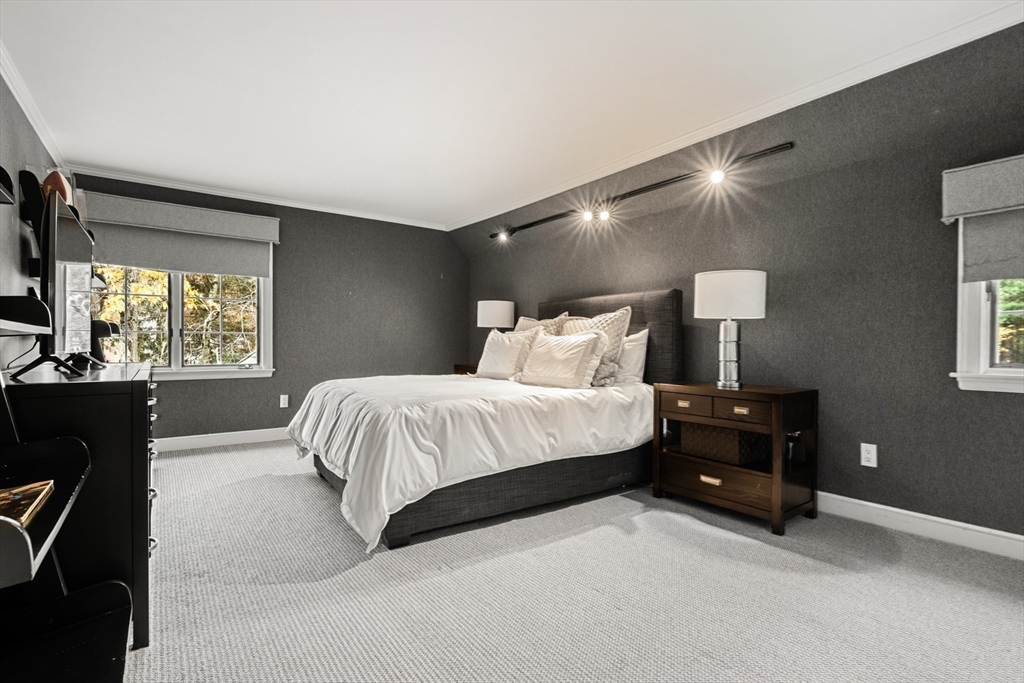 10 Audubon Road Weston, MA 02493 - Photo 29 of 37