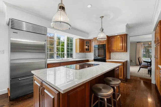 $3,750,000 | 10 Audubon Road, Weston, MA 02493