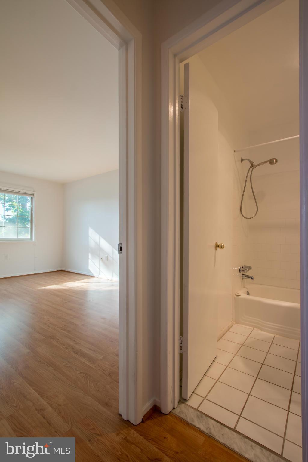 5613 Franconia Road, Unit 201 Alexandria, VA 22310 - Photo 13 of 14 Interior (General)