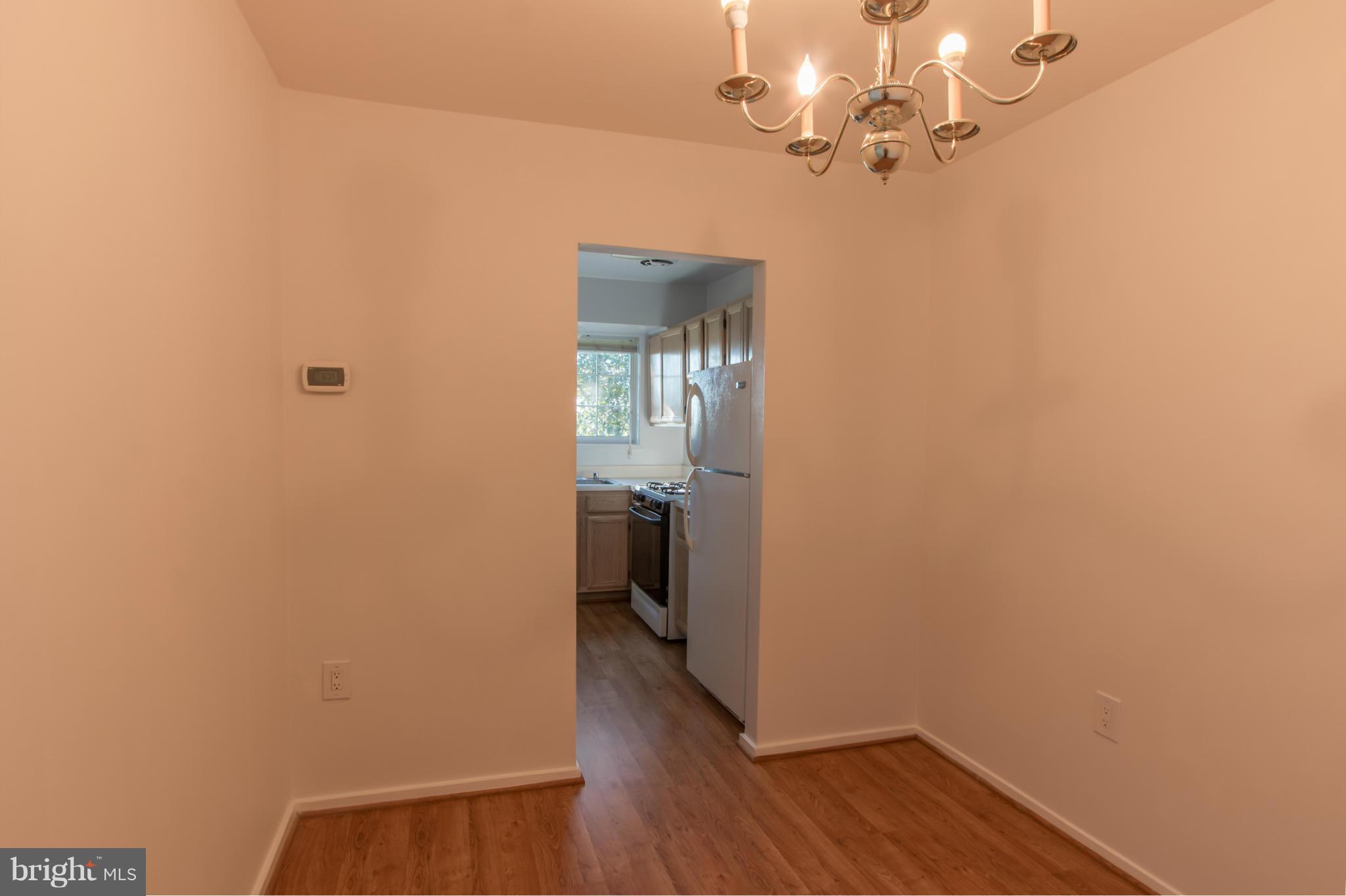 5613 Franconia Road, Unit 201 Alexandria, VA 22310 - Photo 8 of 14 Dining Room