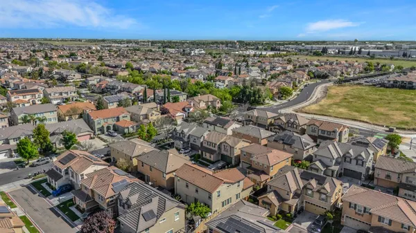 $599,000 | 17125 Laurel Oak Lane, Lathrop, CA 95330