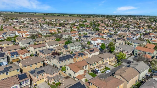 $599,000 | 17125 Laurel Oak Lane, Lathrop, CA 95330