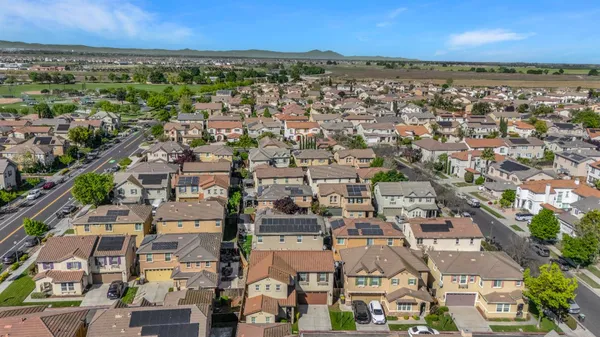 $599,000 | 17125 Laurel Oak Lane, Lathrop, CA 95330