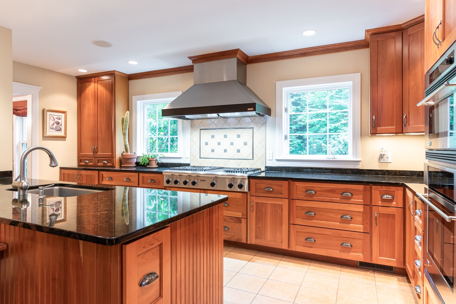 6 Carriage Road New Boston, NH 03070 - Photo 12 of 40 Gallery Image 12