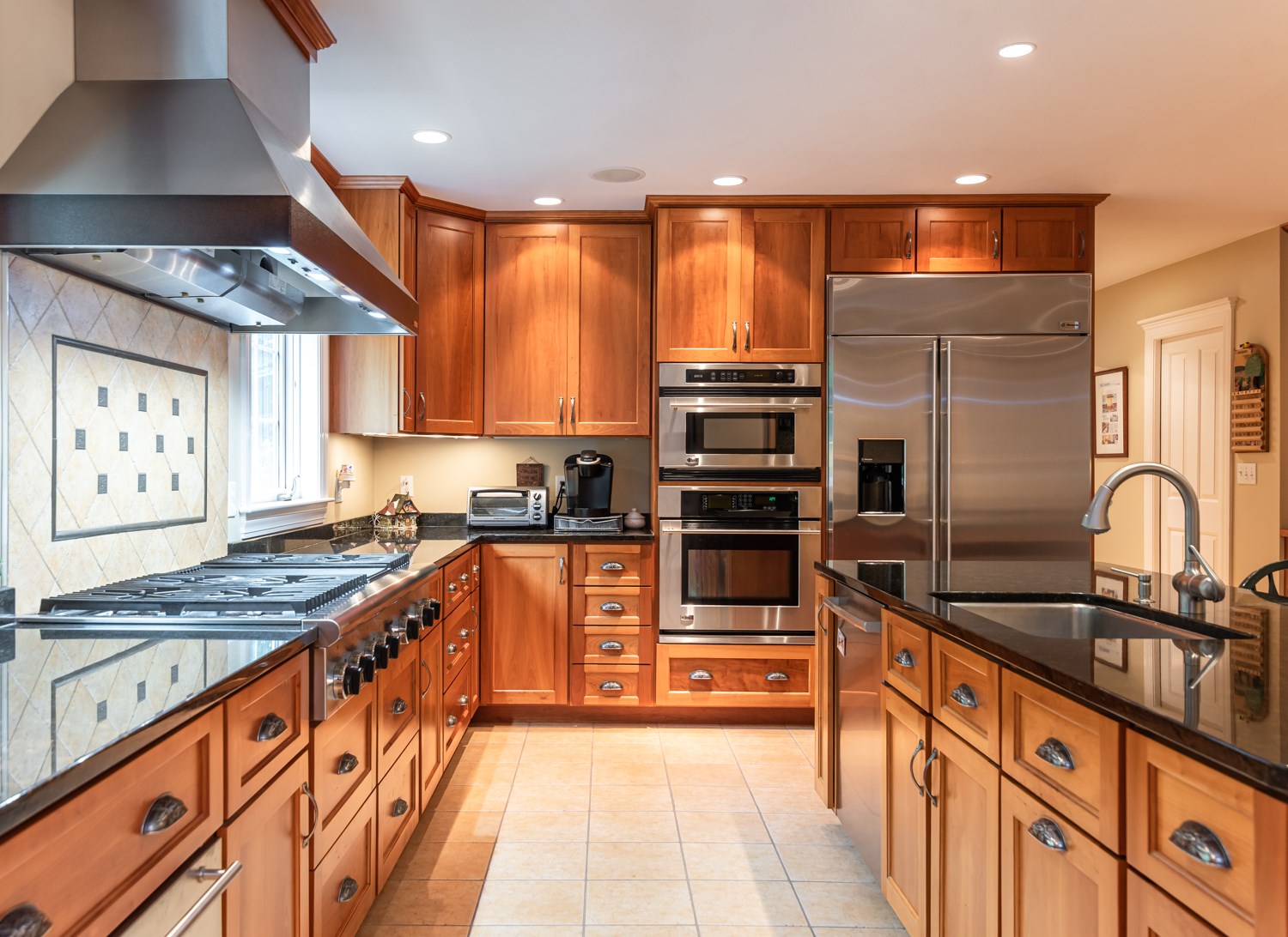 6 Carriage Road New Boston, NH 03070 - Photo 16 of 40 Gallery Image 16