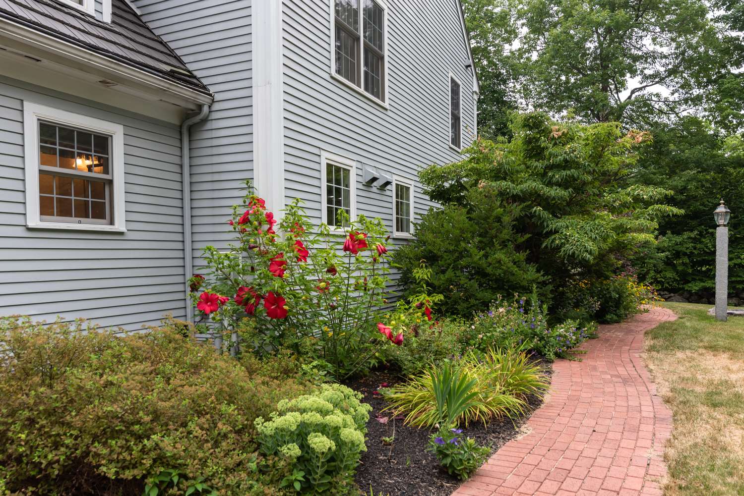 6 Carriage Road New Boston, NH 03070 - Photo 3 of 40 Gallery Image 3