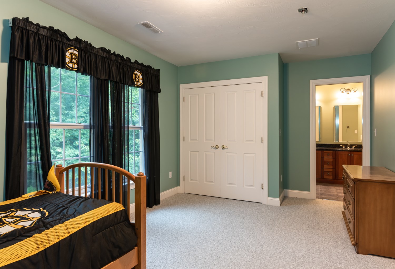 6 Carriage Road New Boston, NH 03070 - Photo 28 of 40 Gallery Image 28