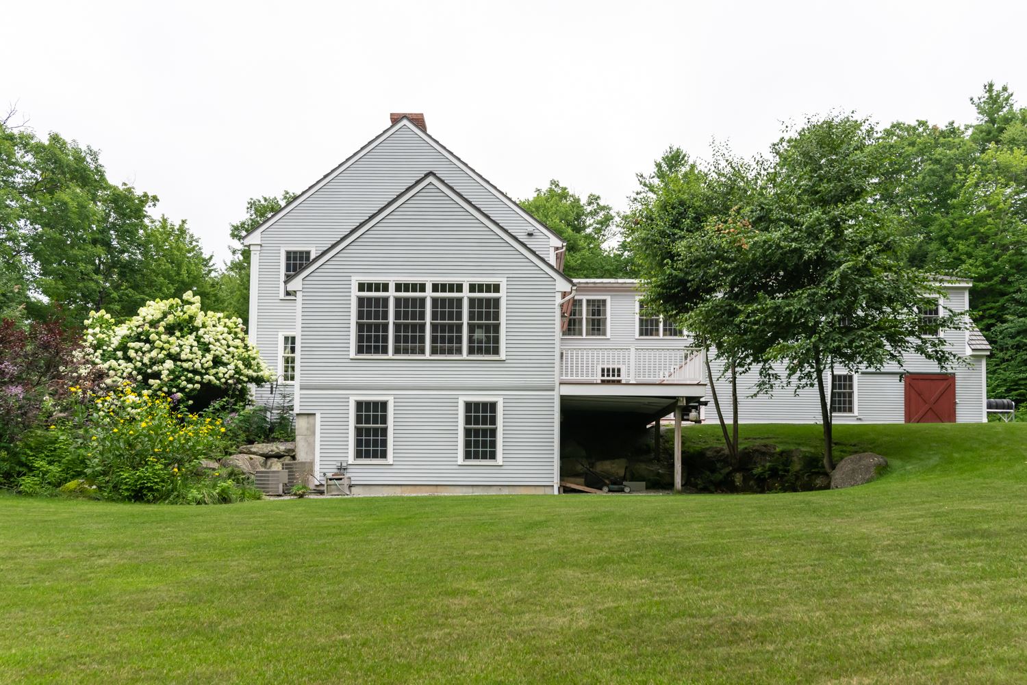 6 Carriage Road New Boston, NH 03070 - Photo 4 of 40 Gallery Image 4